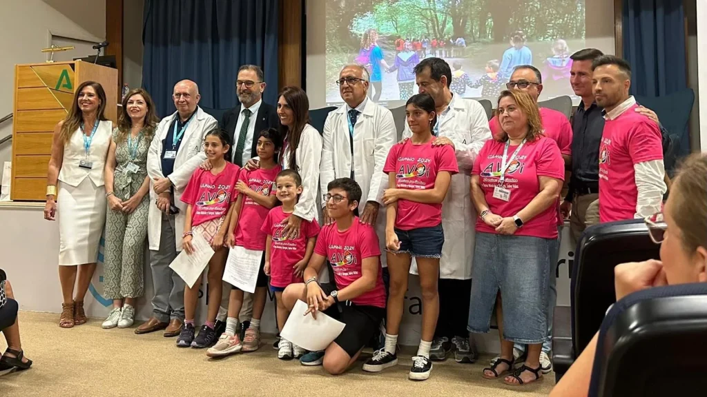 60 niños pacientes oncológicos de Málaga hacen el Camino de Santiago para pedir un día escolar del donante de sangre y médula