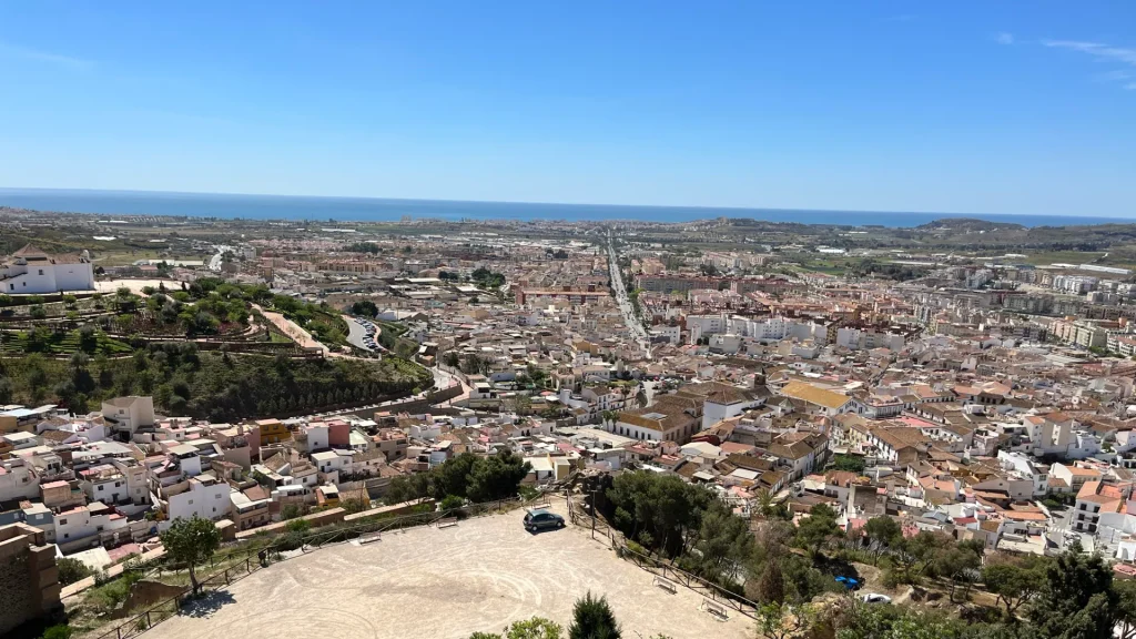 Los cortes de agua en la Costa del Sol se alargan dos horas más y se extienden a más zonas