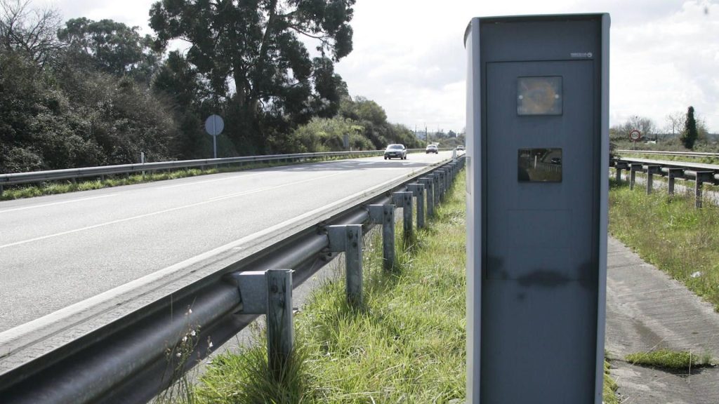 La DGT pone tres nuevos radares en Asturias y desvela las ubicaciones